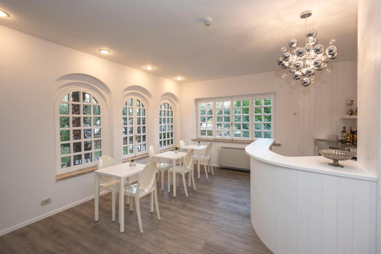 Mami Sabaudia Hotel מראה חיצוני תמונה