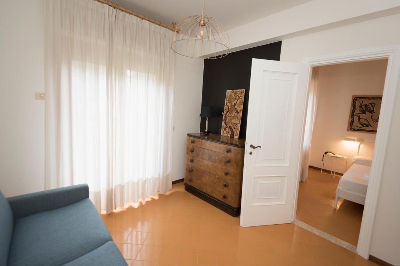 Mami Sabaudia Hotel מראה חיצוני תמונה